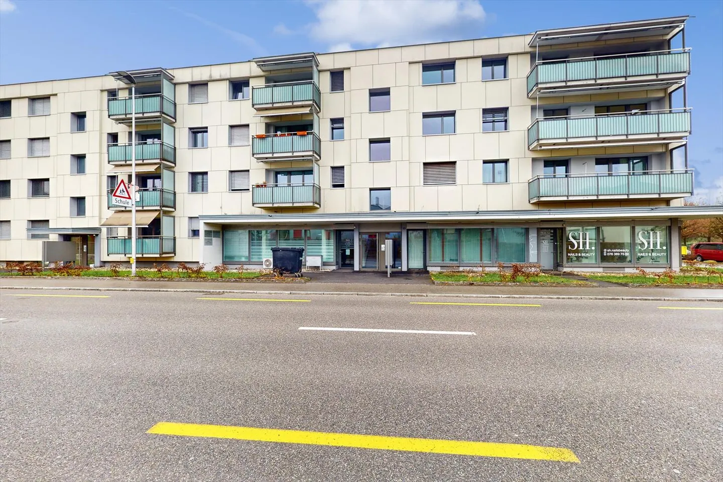 Urban Living Dream with Style in Zofingen! - Photo 1 of 8