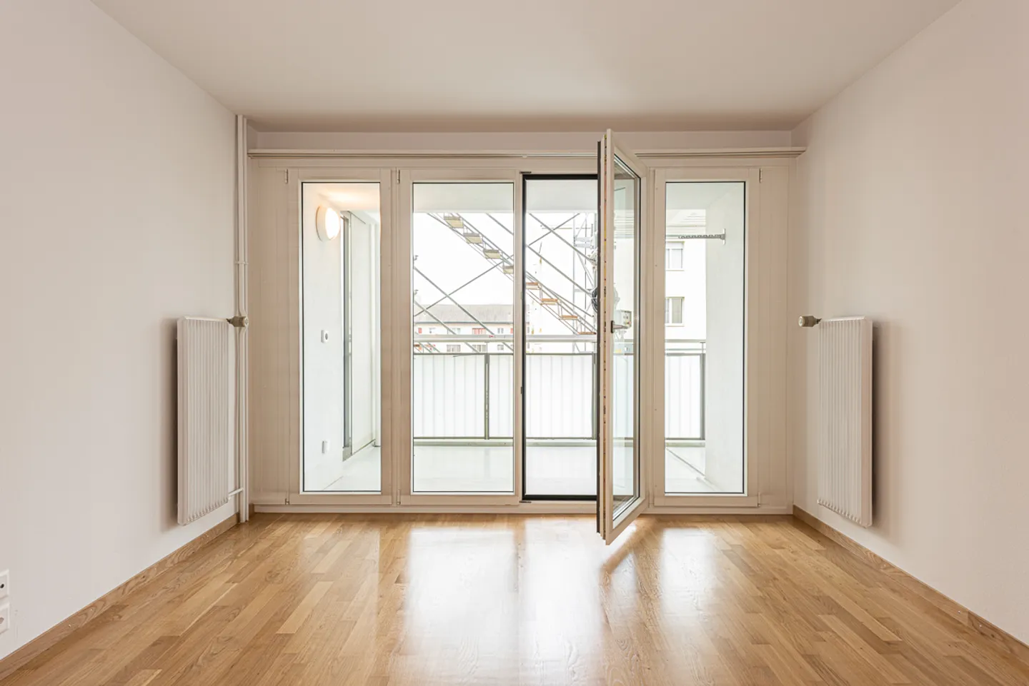 Urban Living Dream with Style in Zofingen! - Photo 3 of 8