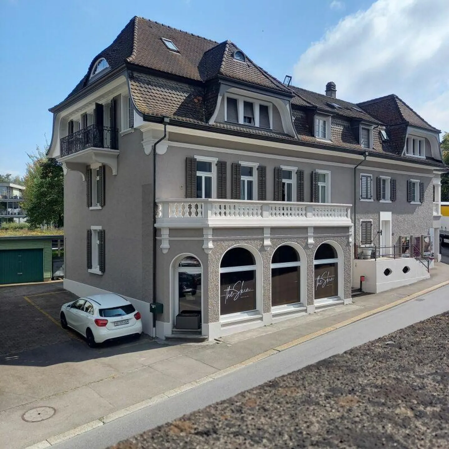 Salon de coiffure avec charme - Photo 1 sur 9