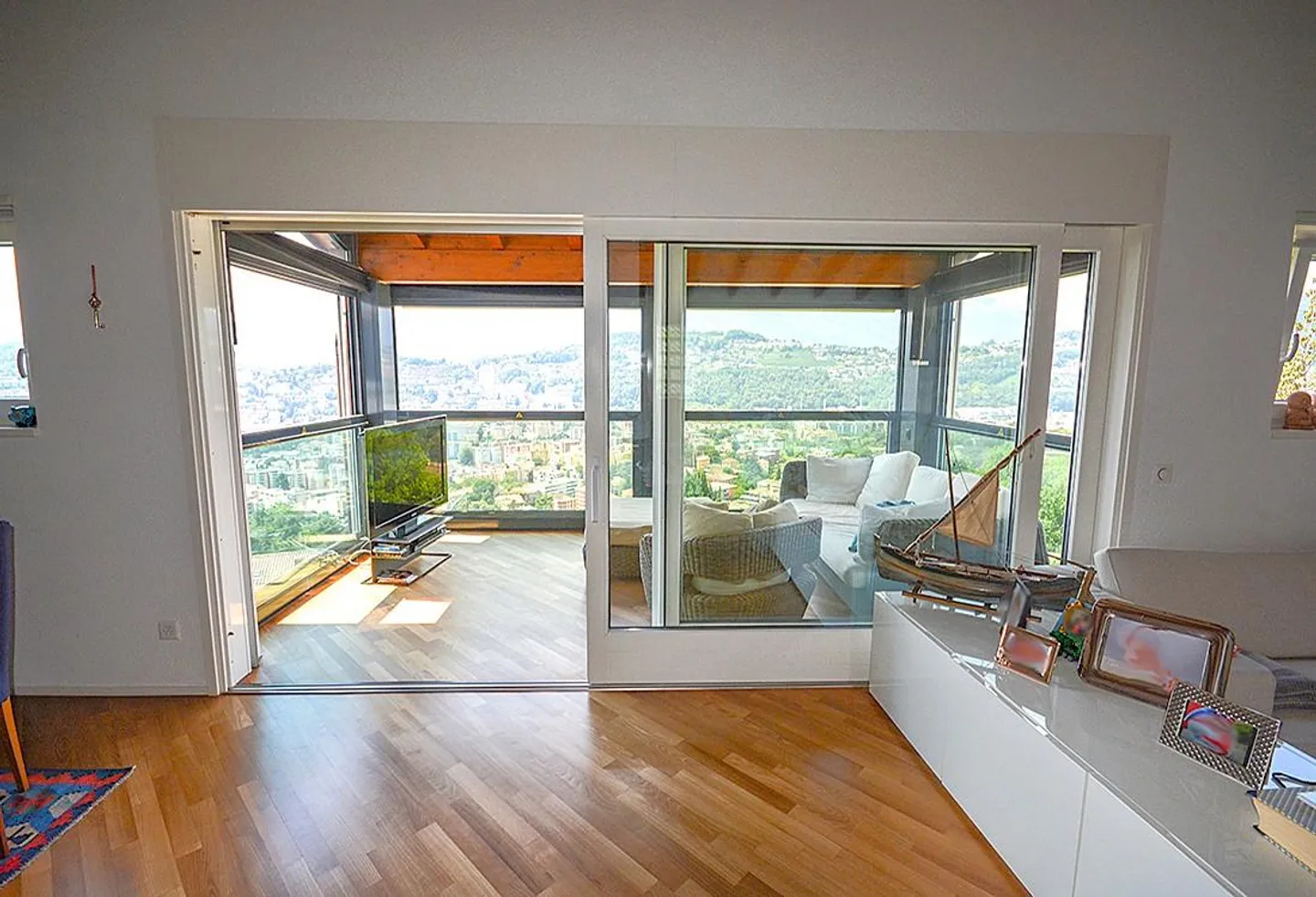 Beautiful villa with lake and mountain views - Albonago (Lugano) - Photo 6 of 9