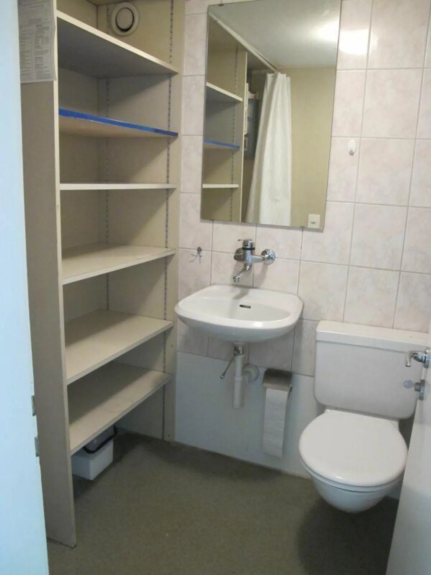 Salon de coiffure avec charme - Photo 9 sur 9