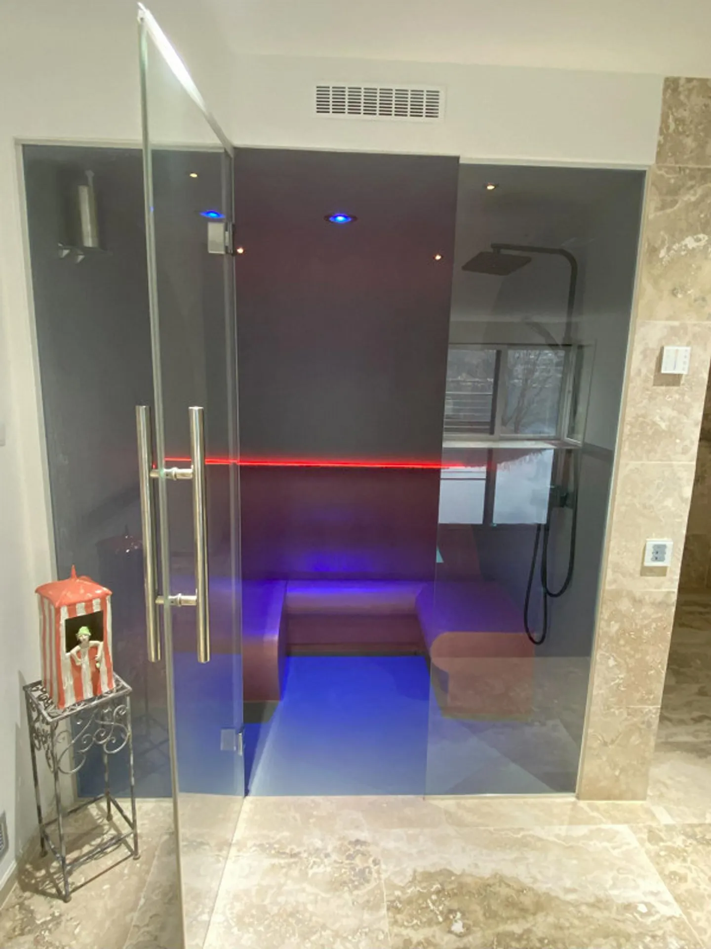 Exklusive Villa mit Seesicht - Foto 9 von 12