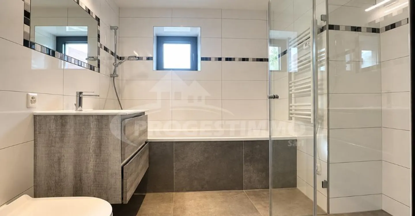 CHARMANTE PETITE MAISON RÉNOVÉE AVEC GOÛT - Foto 6 di 11