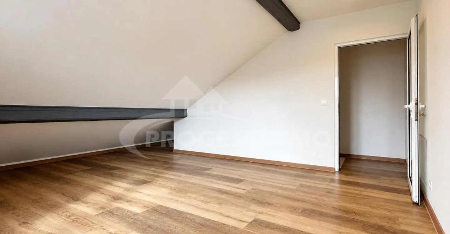 CHARMANTE PETITE MAISON RÉNOVÉE AVEC GOÛT - Foto 7 di 11