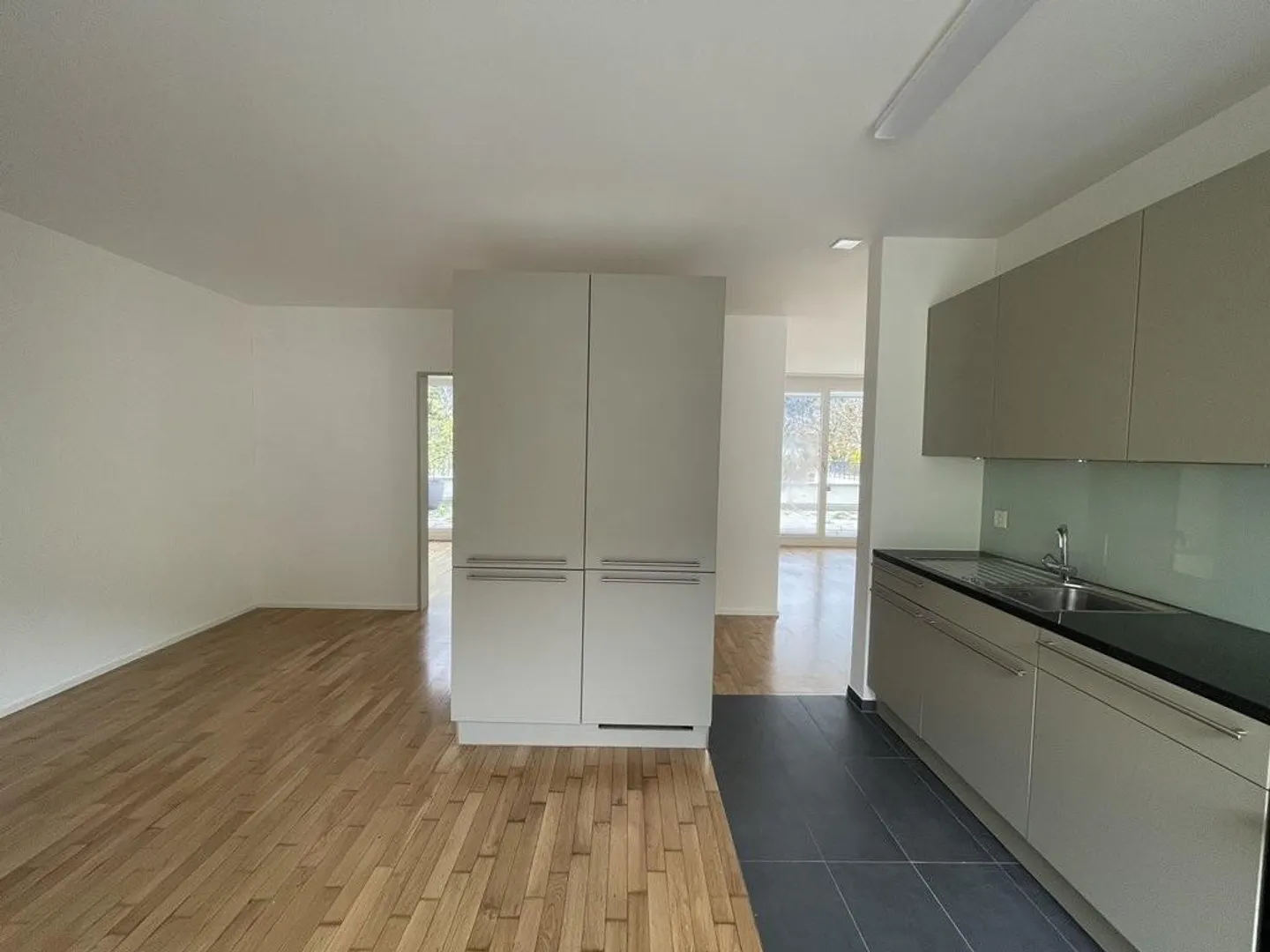 Moderne Wohnung in grüner Umgebung - Foto 2 von 7