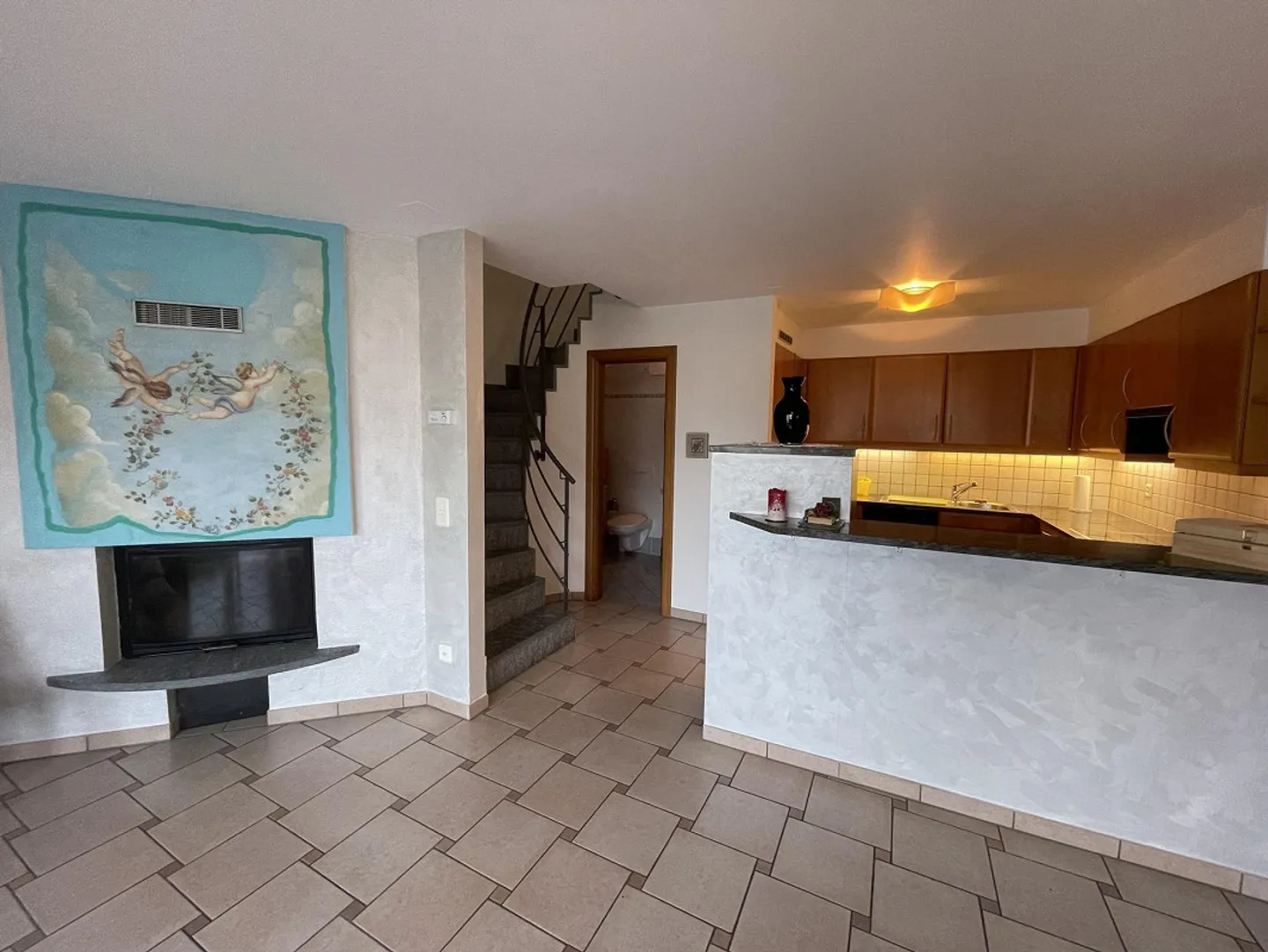 Casa interessante 4.5 con vista incantevole sul lago - Foto 3 di 13