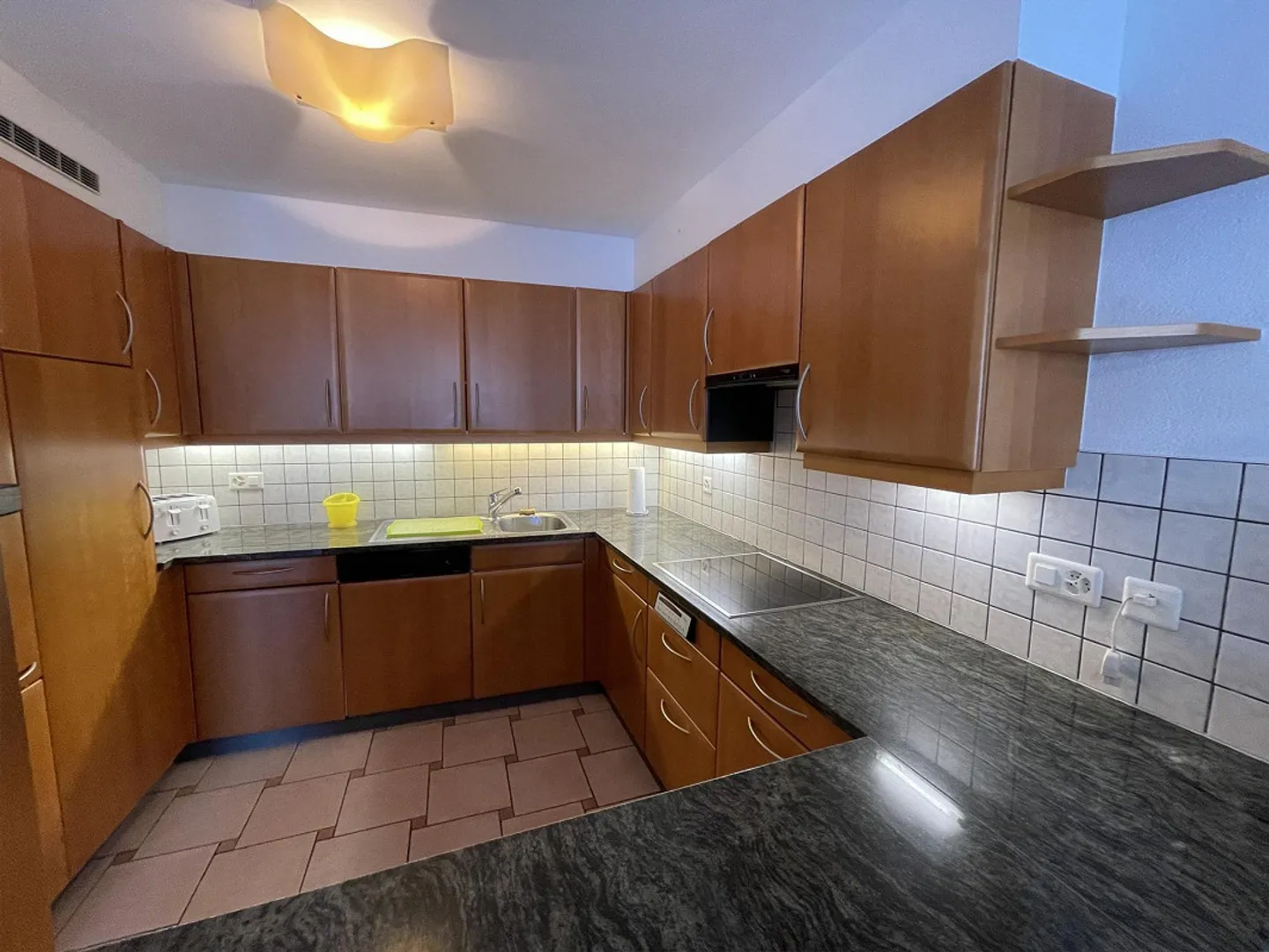 Casa interessante 4.5 con vista incantevole sul lago - Foto 5 di 13
