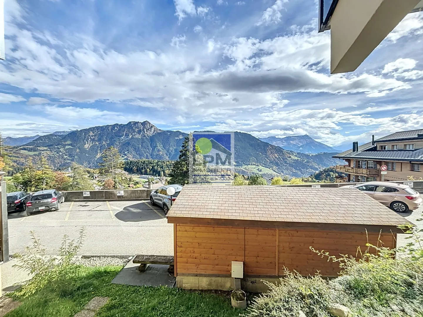 Appartement 3.5pproche de tout à un prix intéressant! - Photo 3 sur 11