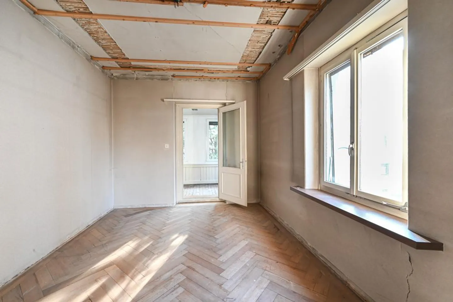 Villa storica in stile Liberty con ampio spazio - Foto 1 di 5