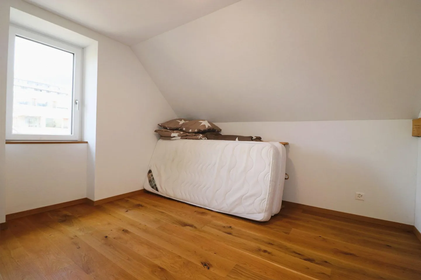 First occupancy after renovation centrally located in Ilanz - Photo 5 of 6