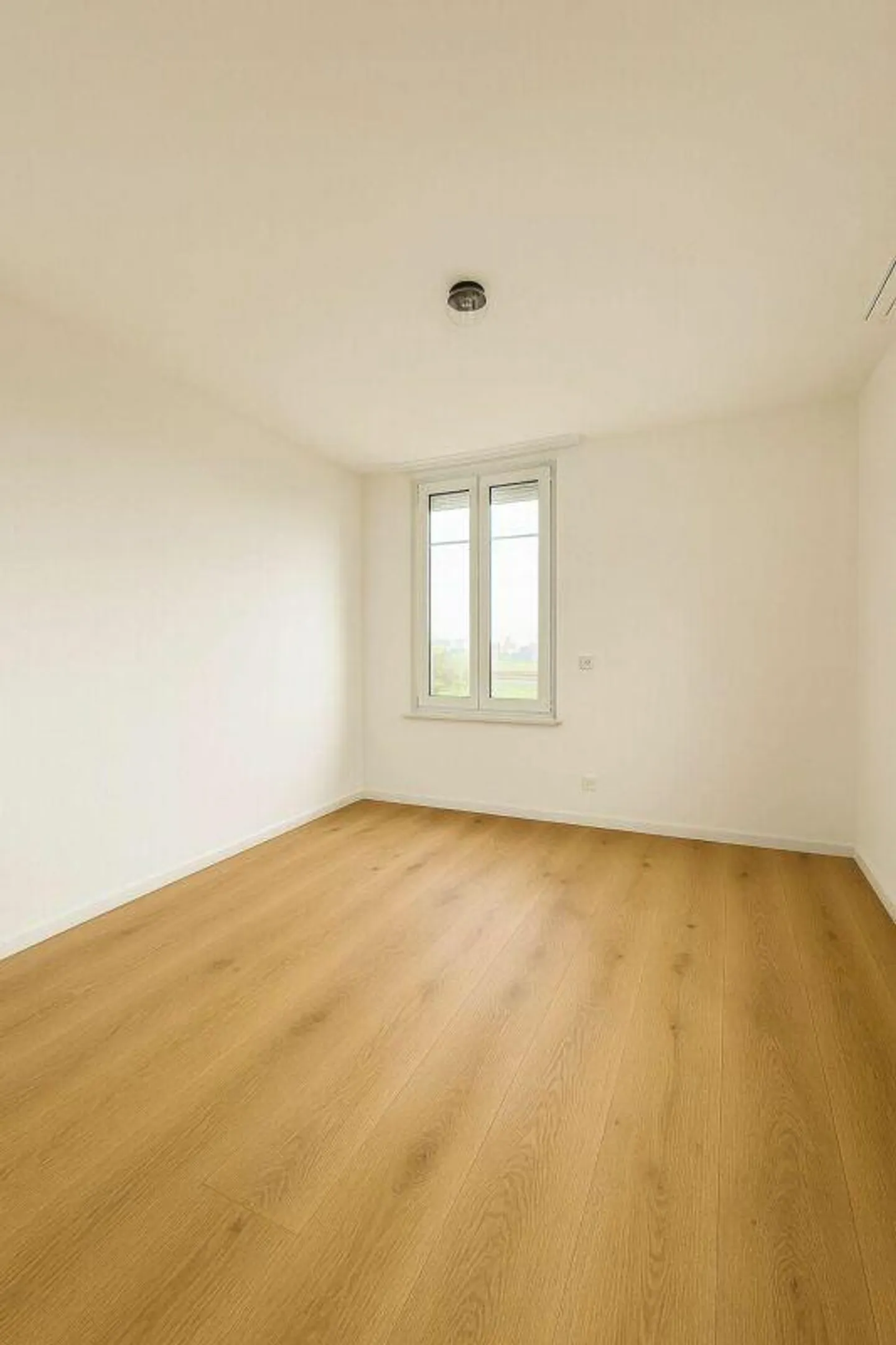 First rental: 2.5-room designer apartment with large garden - Photo 2 of 3