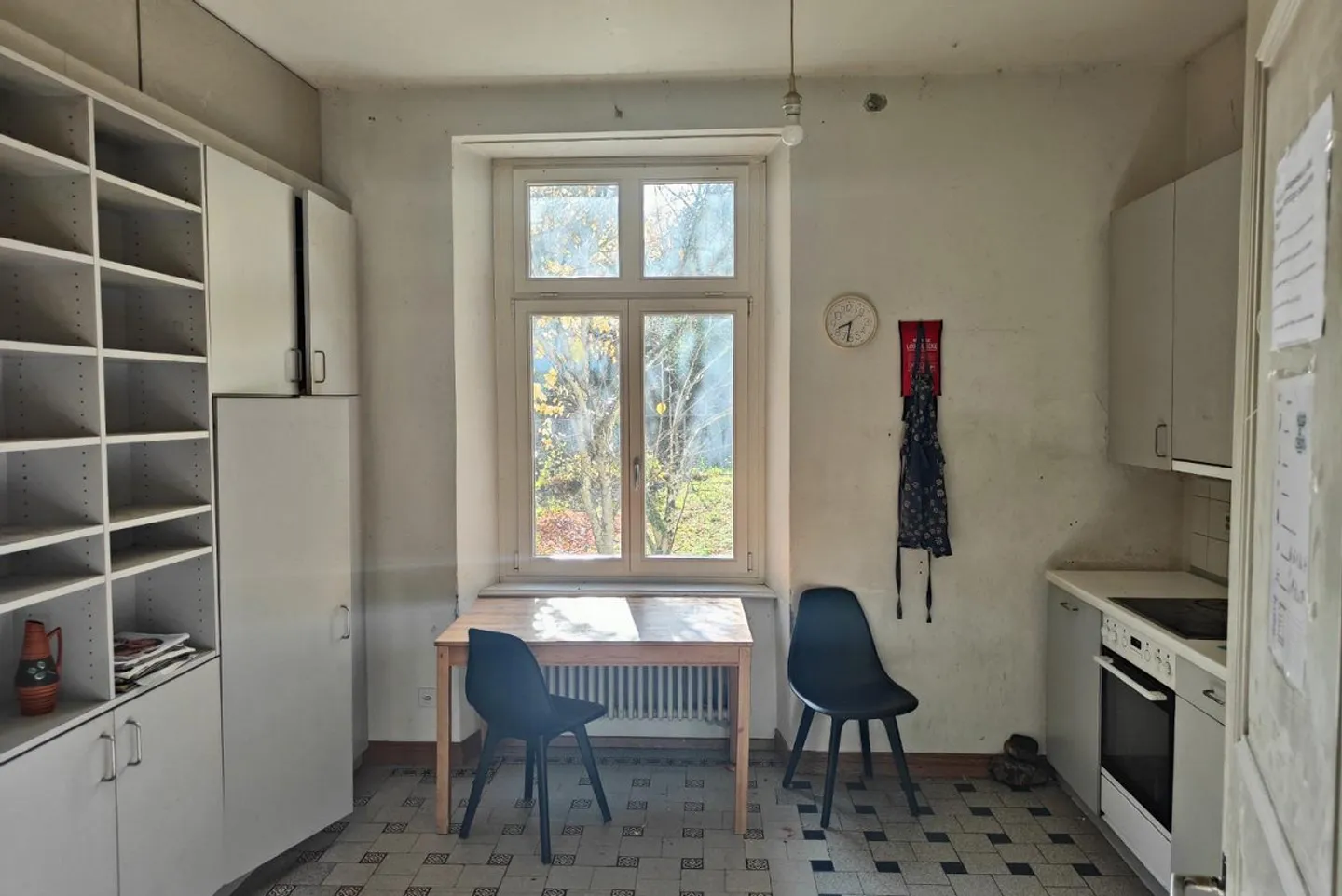 Former Manufacturer's Villa with Outbuilding - Photo 10 of 11