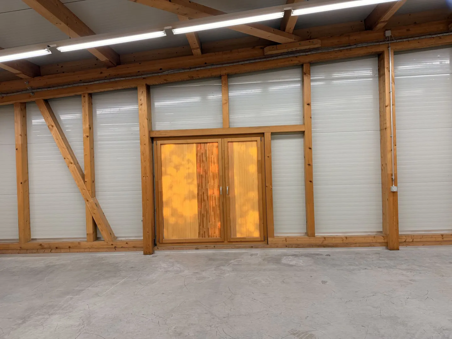 Commercial Hall No. 03 with approx. 123m2 - Photo 2 of 5