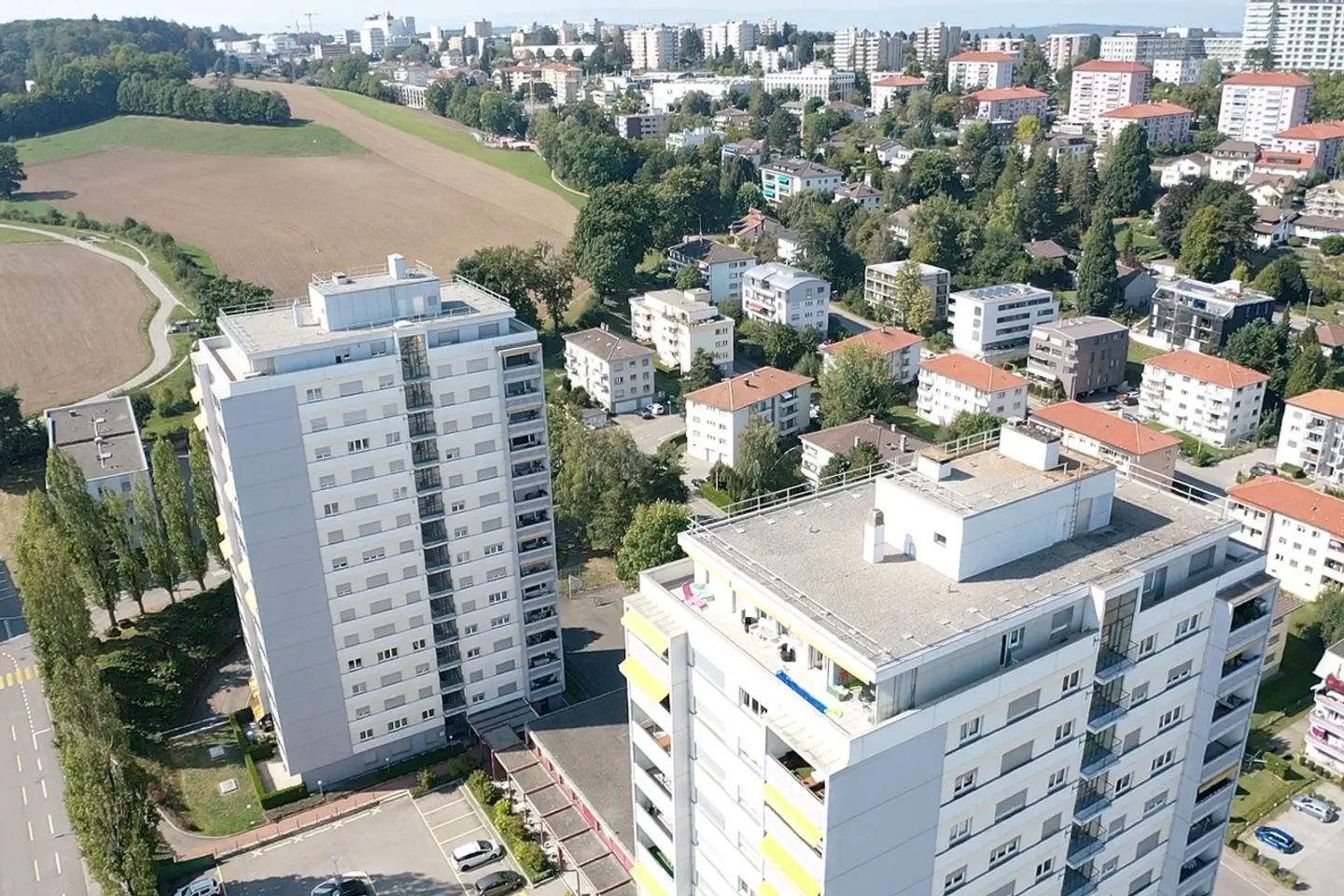 Appartement spacieux dans un quartier calme - Photo 2 sur 2