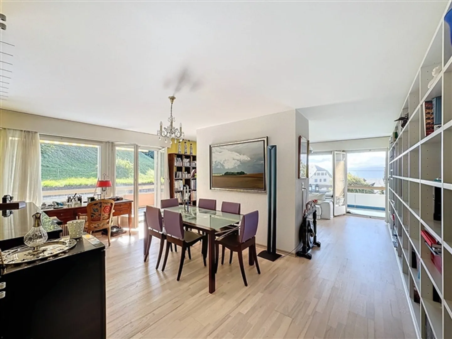 «3.5-Zimmer-Wohnung mit herrlichem Seeblick» - Foto 2 von 9