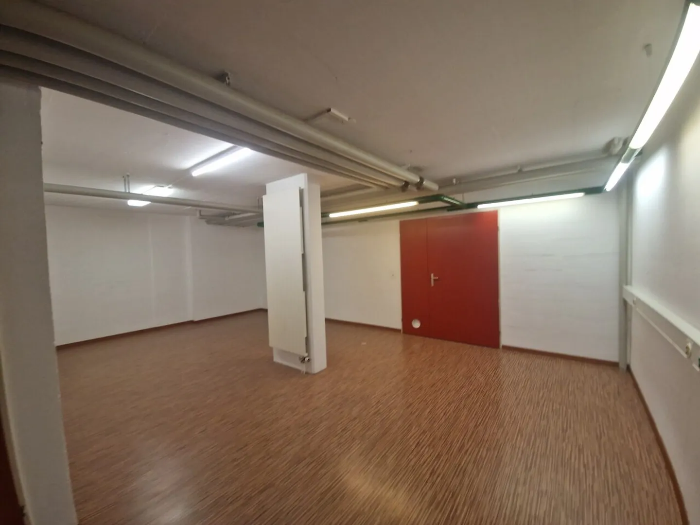Retail space in prime location in Bremgarten - Photo 8 of 13