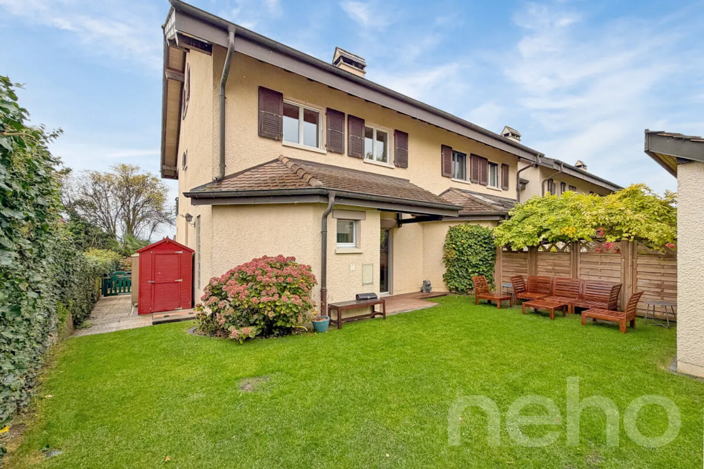 Casa d'Angolo Incantevole con Vista Lago - Foto 4 di 13