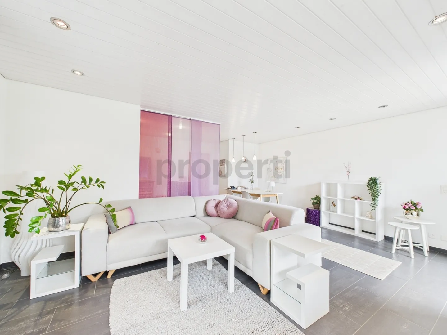 Charmante 2.5-Zimmer-Wohnung mit Gartensitzplatz in Niederlenz, AG - Foto 1 von 9