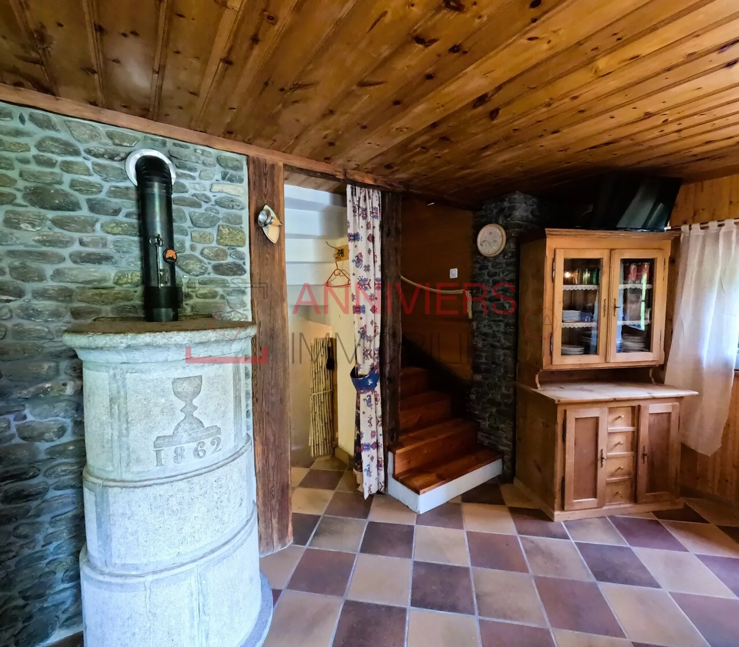 Chalet with Character in the Heart of Val d'Anniviers - Photo 7 of 25