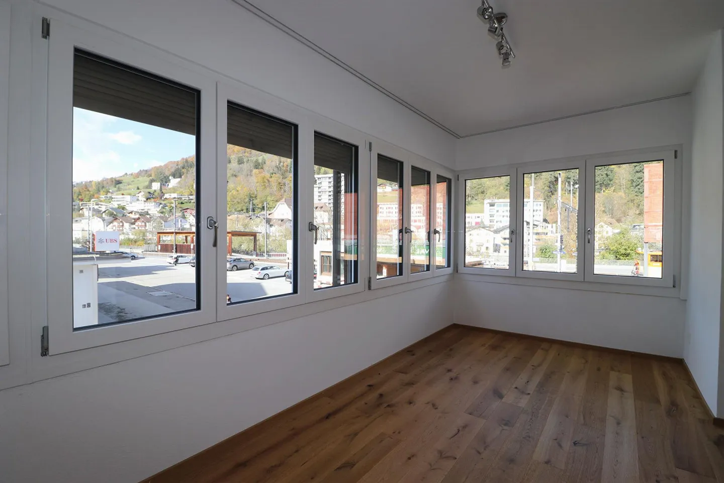 First occupancy after renovation centrally located in Ilanz - Photo 5 of 18