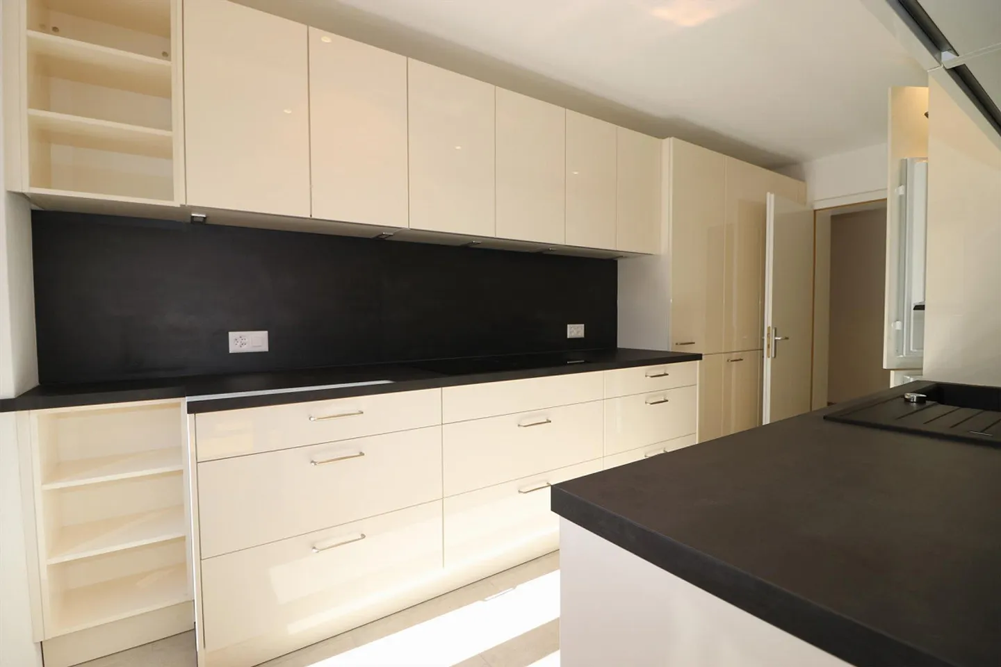 First occupancy after renovation centrally located in Ilanz - Photo 6 of 18