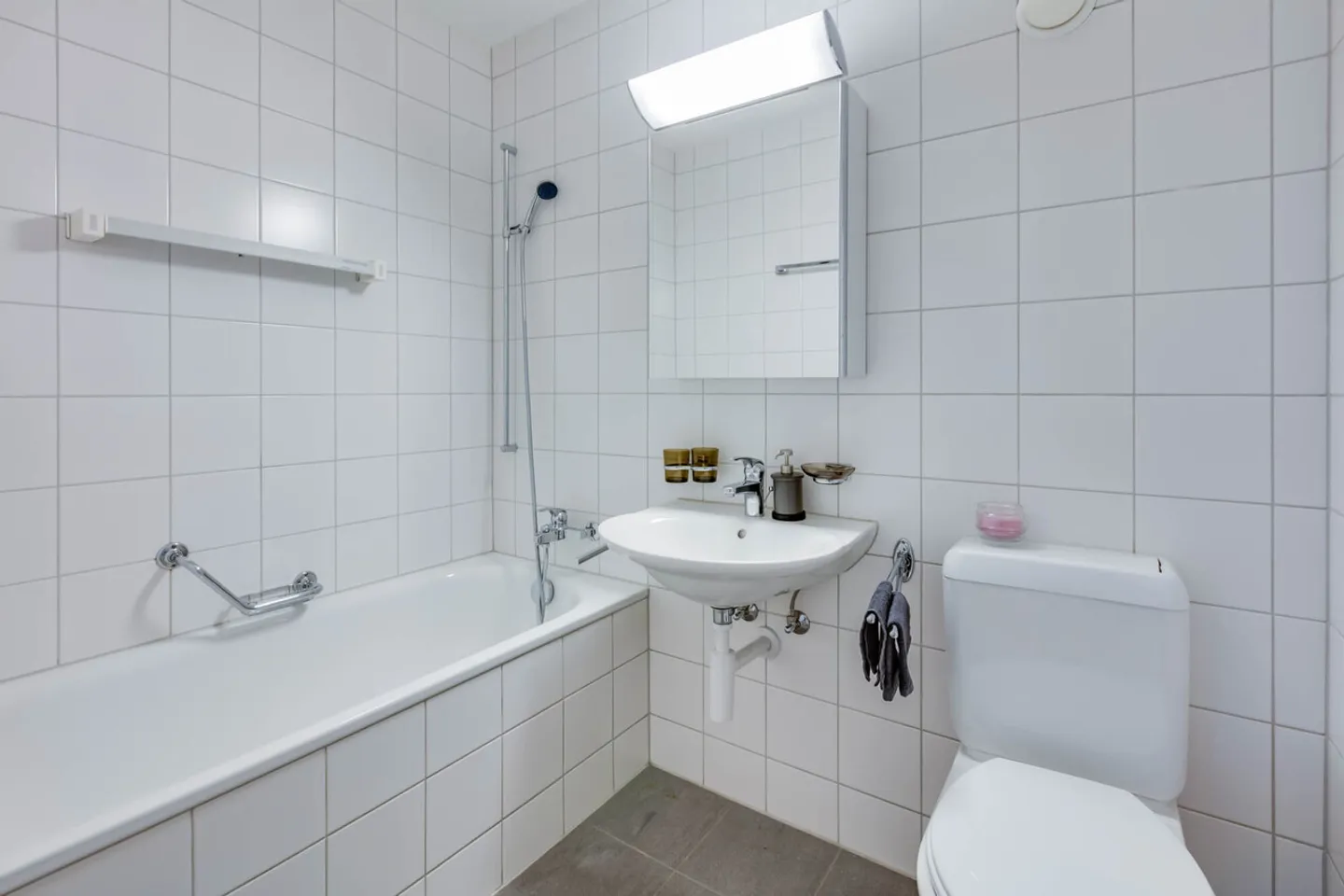 In amore? Engaged? Affittato! - Foto 11 di 12