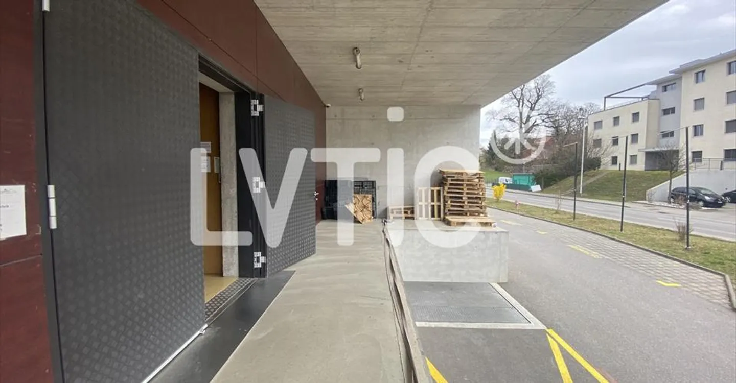 Commercial Space with Showroom - Photo 10 of 13