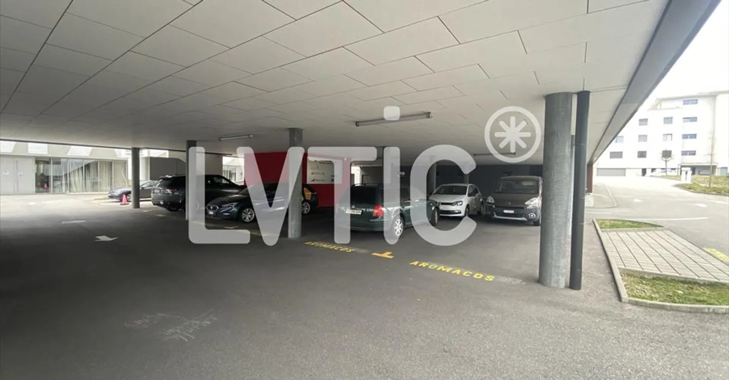 Commercial Space with Showroom - Photo 11 of 13