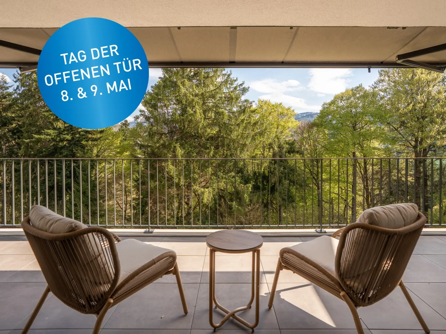 Modernes Familienhaus in der Natur - Foto 1 von 7