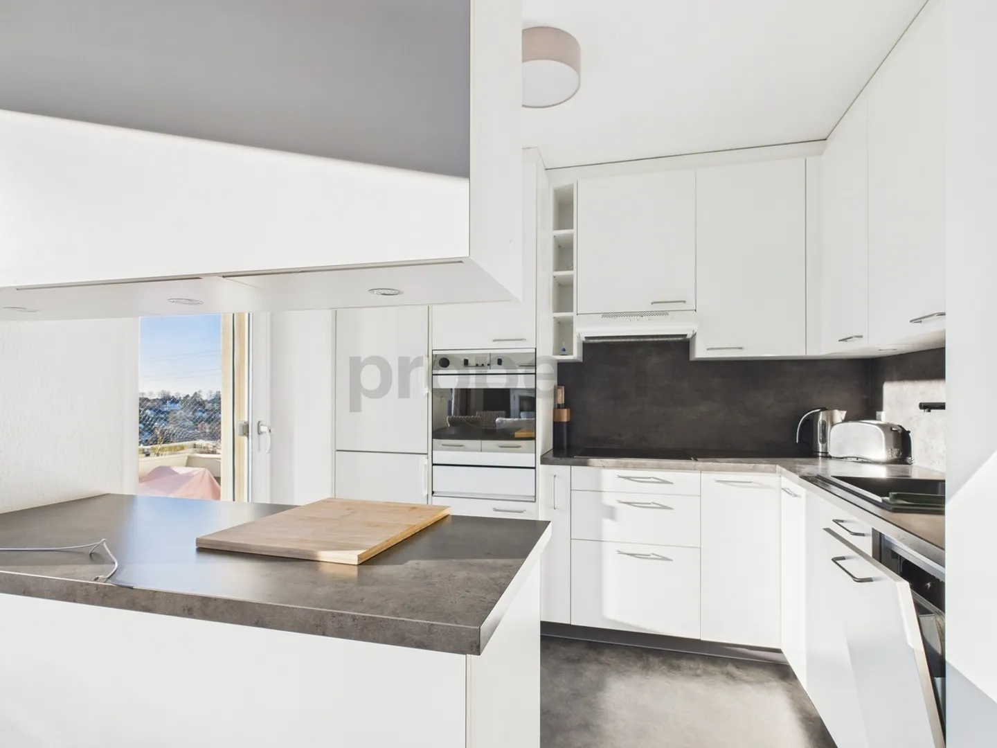 Reserved - Beautiful 2.5-room apartment in Staad with impressive views of Lake Constance - Photo 2 of 10