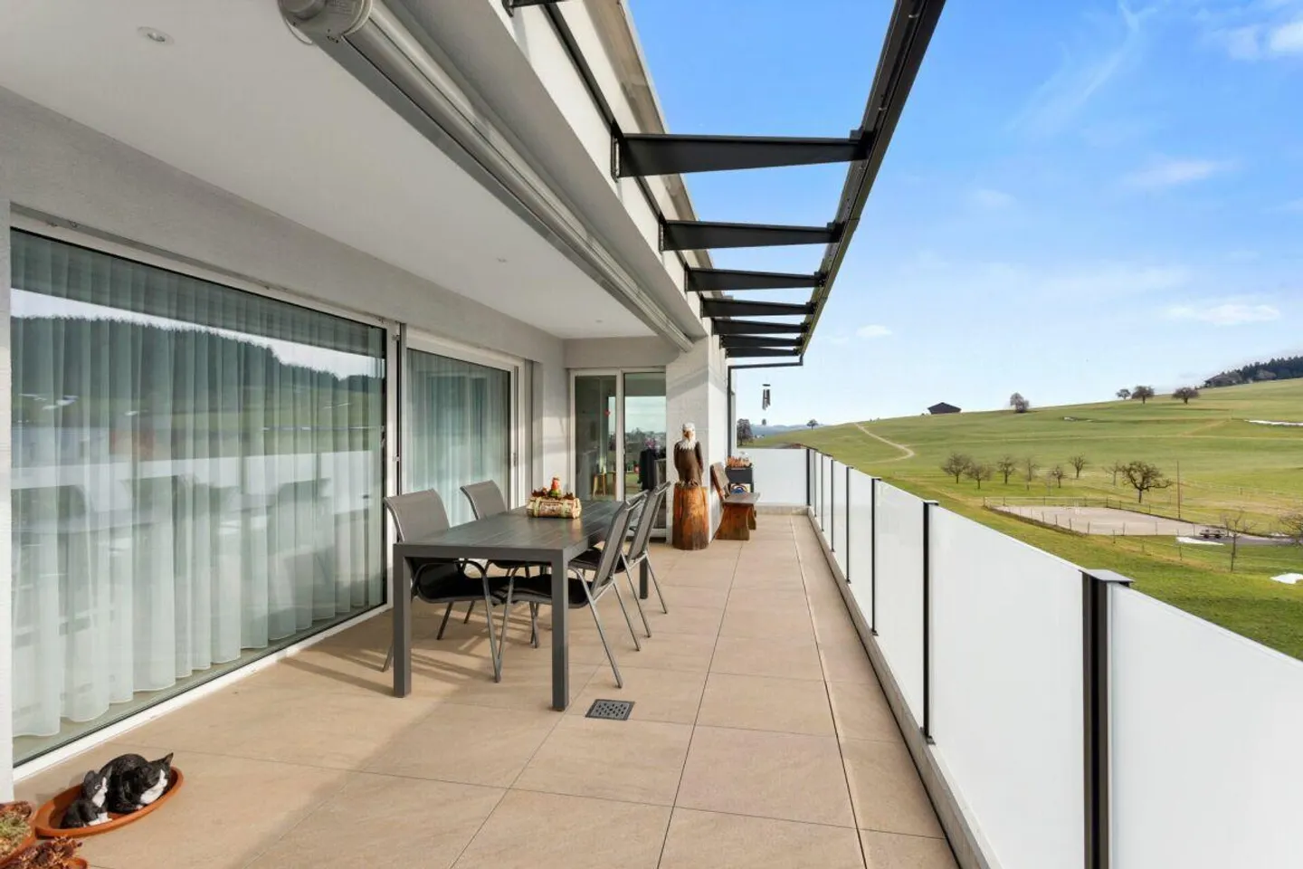 Penthouse spacieux de 4,5 pièces avec vue sur la nature - Photo 7 sur 15