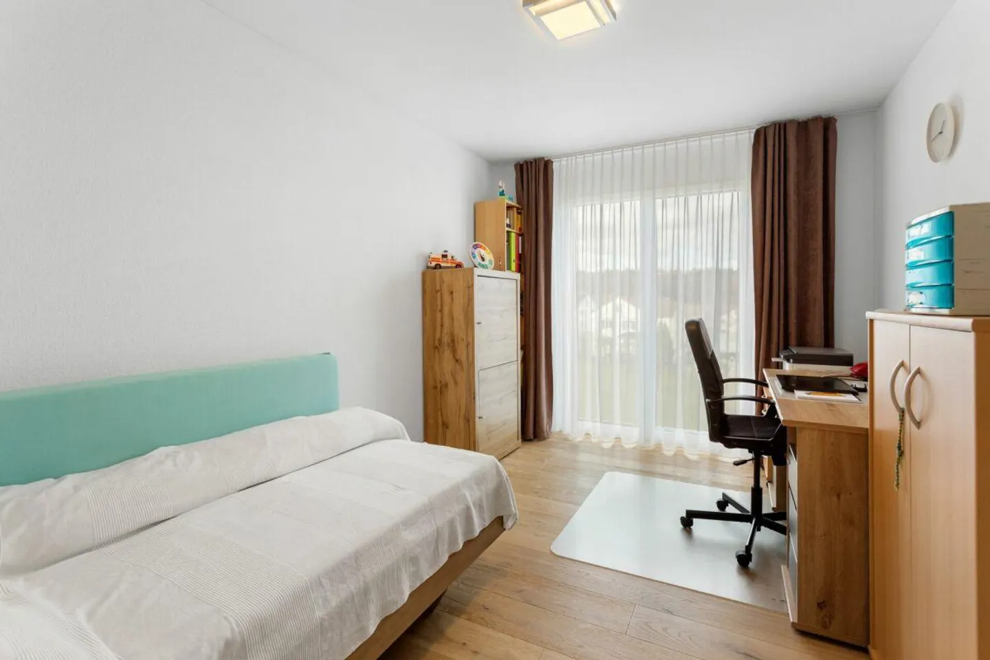 Penthouse spacieux de 4,5 pièces avec vue sur la nature - Photo 14 sur 15