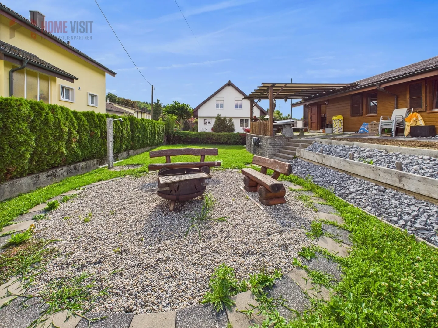 Casa unifamiliare con cuore - paradiso del giardino e potenziale di espansione a Safenwil - Foto 11 di 12