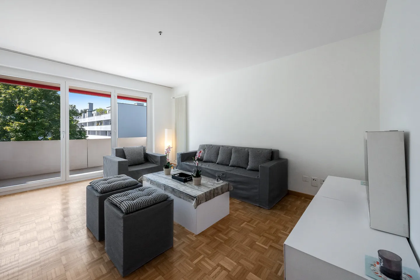 Attikawohnung mit grosser Terrasse - befristet bis 30.09.2027! - Foto 3 von 13