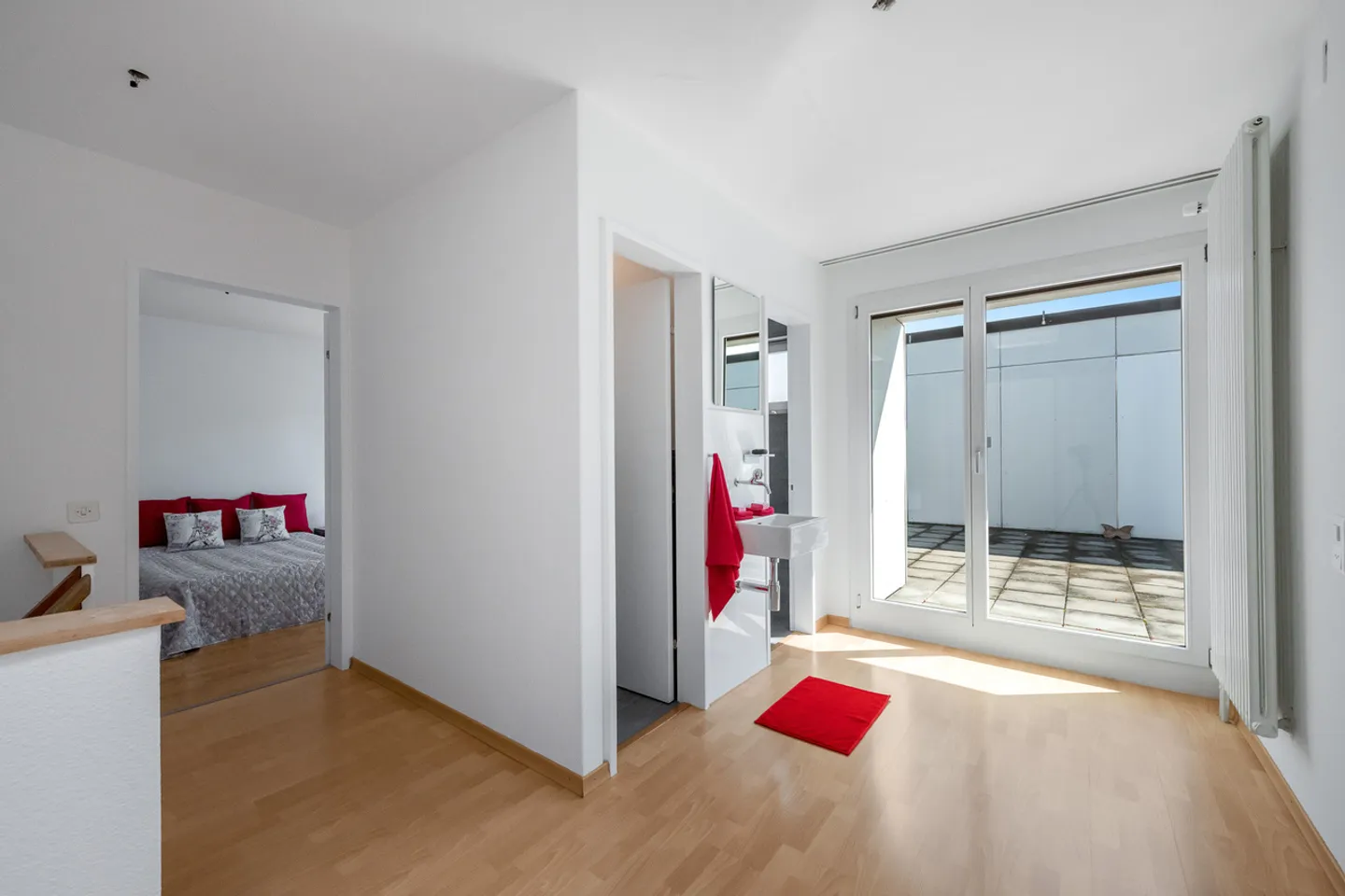 Attikawohnung mit grosser Terrasse - befristet bis 30.09.2027! - Foto 9 von 13