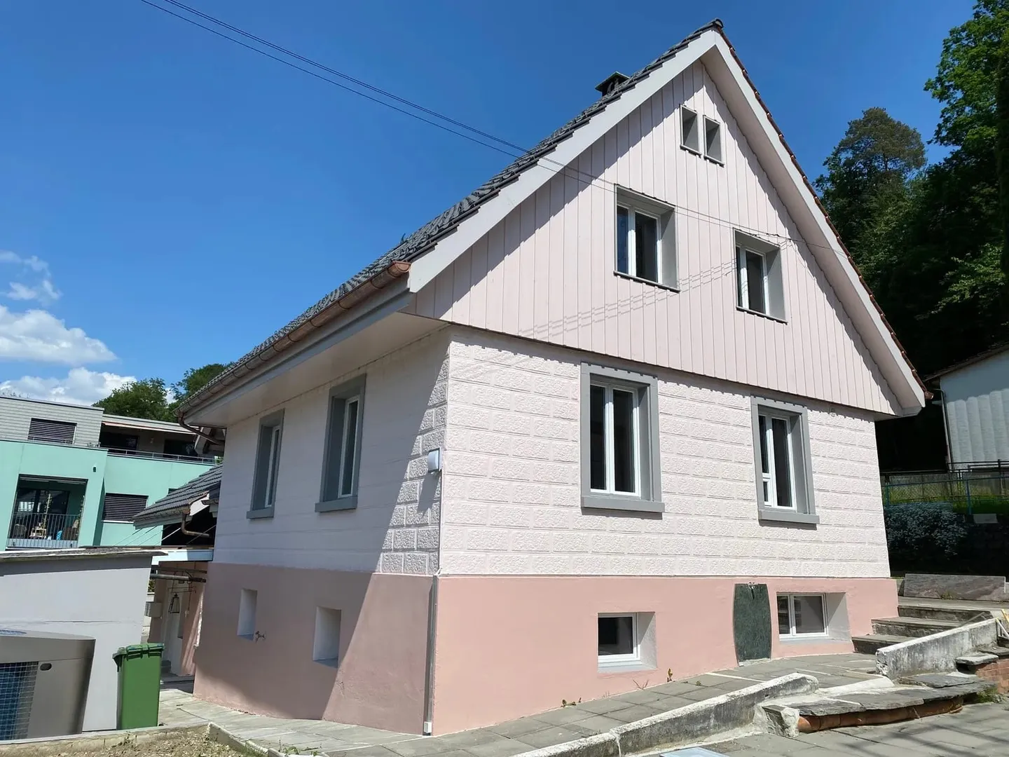 Casa a schiera ristrutturata di 5,5 stanze in affitto a Kollbrunn - Foto 2 di 9