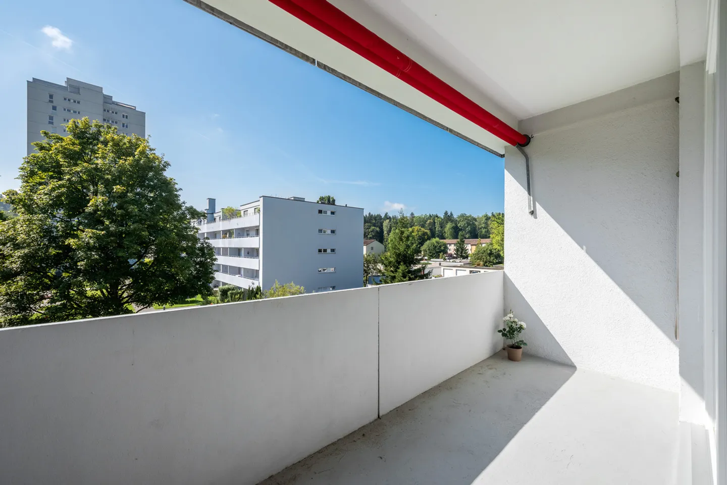 Attikawohnung mit grosser Terrasse - befristet bis 30.09.2027! - Foto 12 von 13