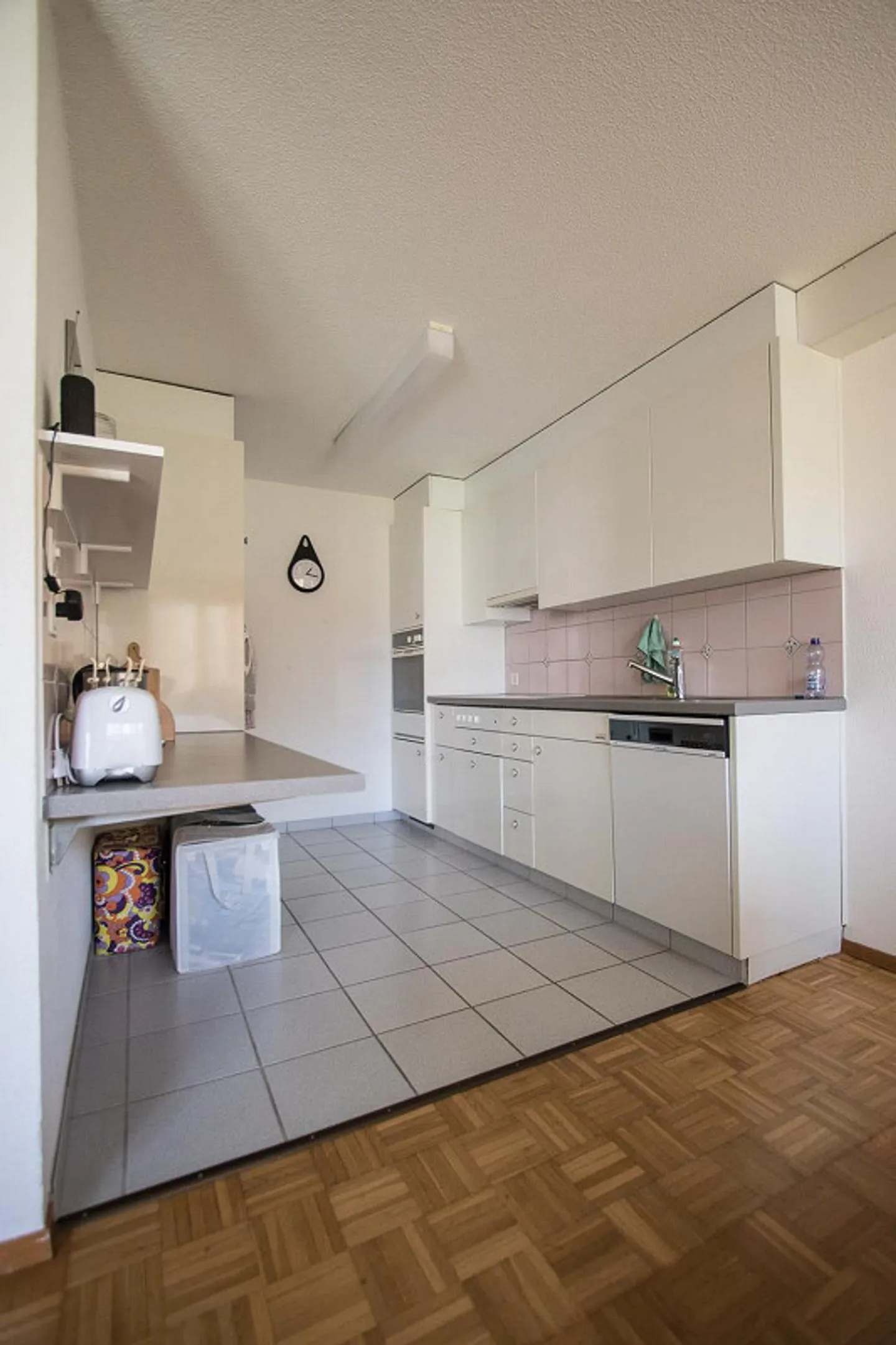 Charmante Wohnung mit Cheminée - Foto 5 von 5