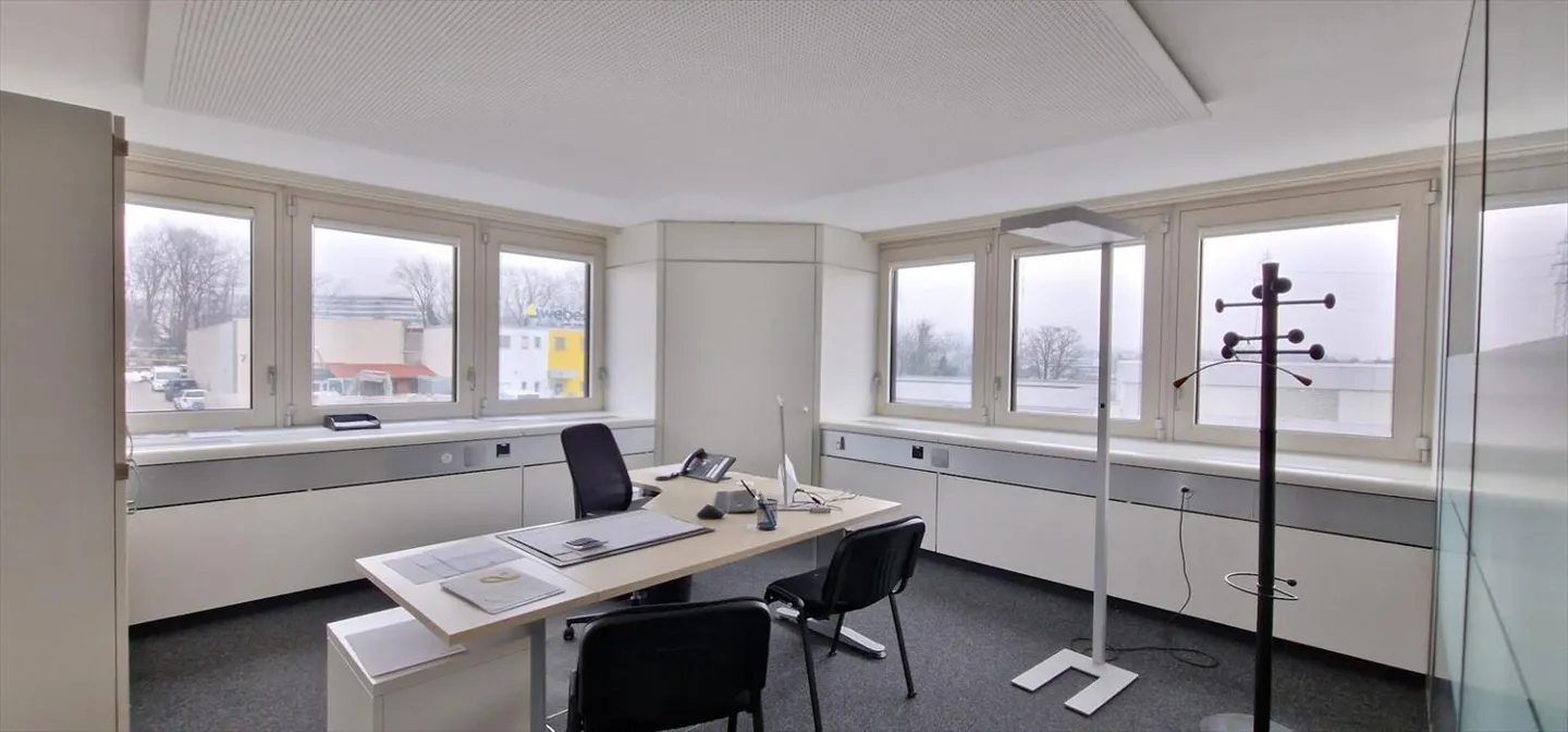 Geräumige und moderne Büros zur Miete in Bussigny - 230 m² - Foto 5 von 10