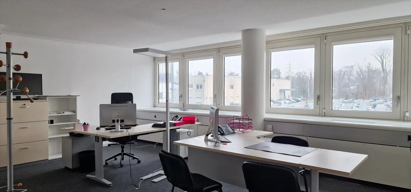 Geräumige und moderne Büros zur Miete in Bussigny - 230 m² - Foto 7 von 10