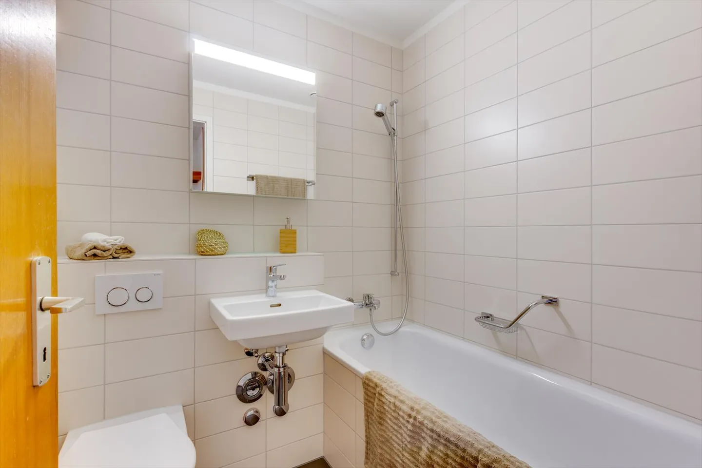 Profitez de moments ensoleillés sur le balcon ! - Photo 8 sur 9