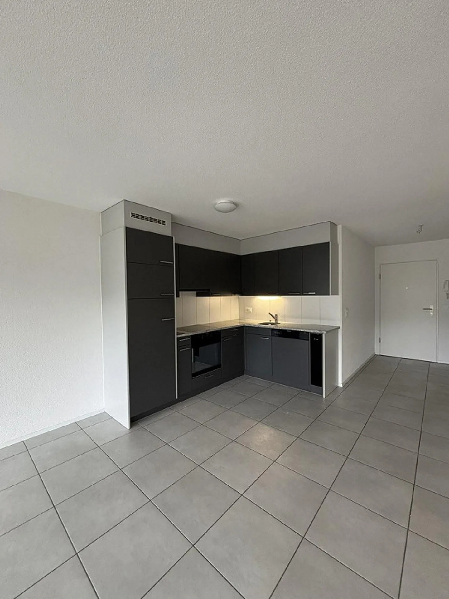 Charmante Wohnung in Pieterlen - Foto 2 von 10