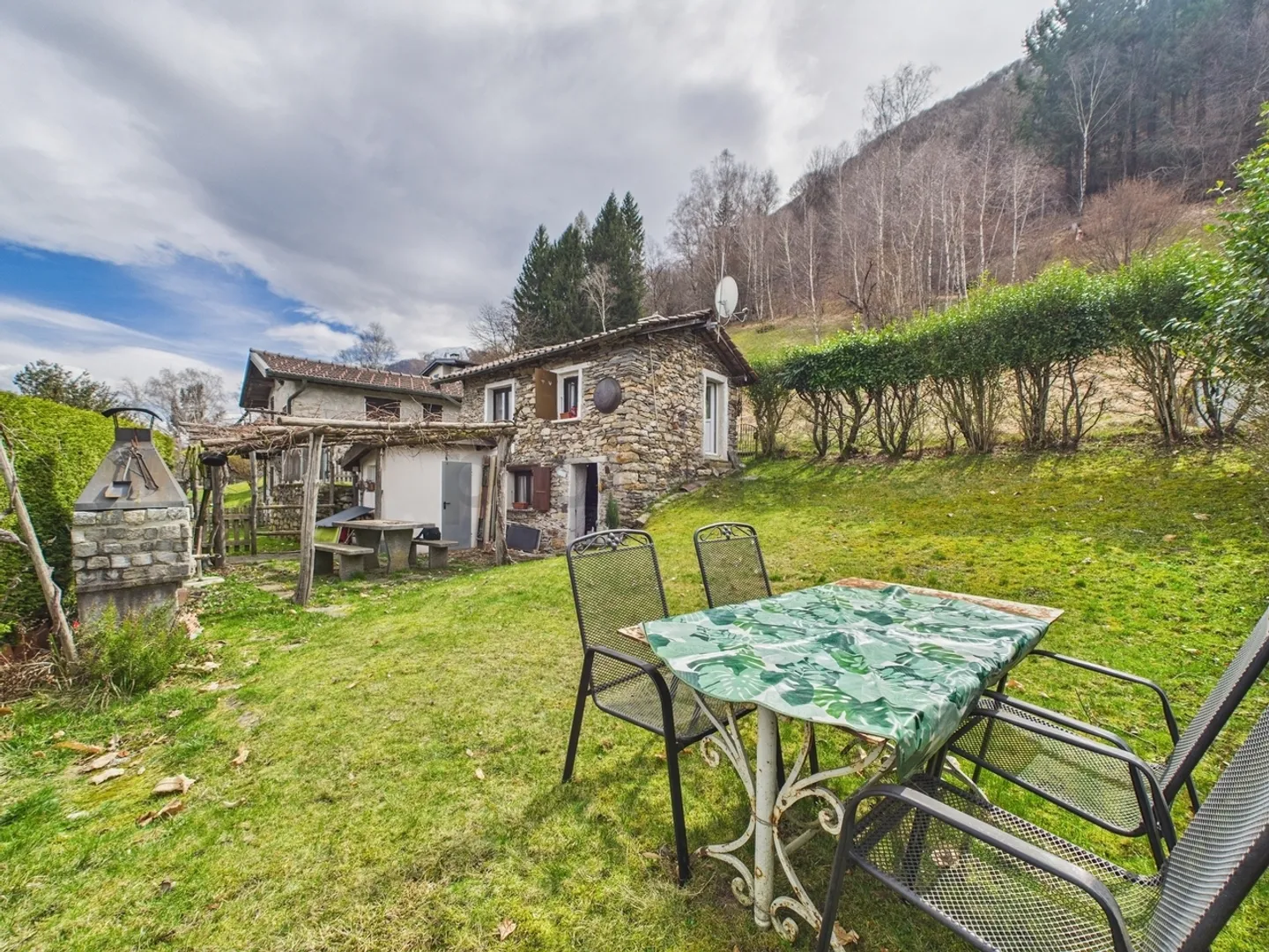 Rustikal 2,5 Zimmer zu verkaufen in Piazzogna (Gambarogno) mit Blick auf den Lago Maggiore - Foto 6 von 8