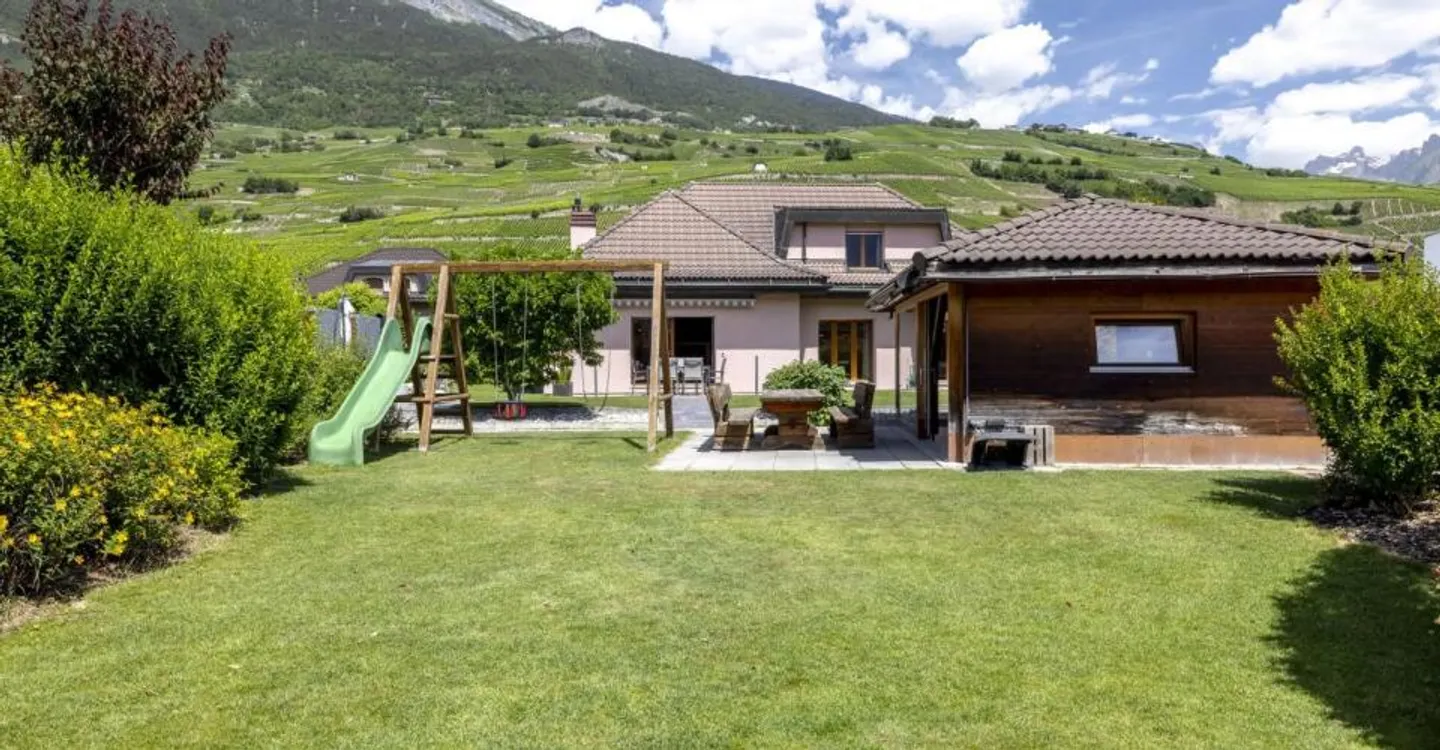 Villa 6,5 Zimmer - Foto 1 von 13