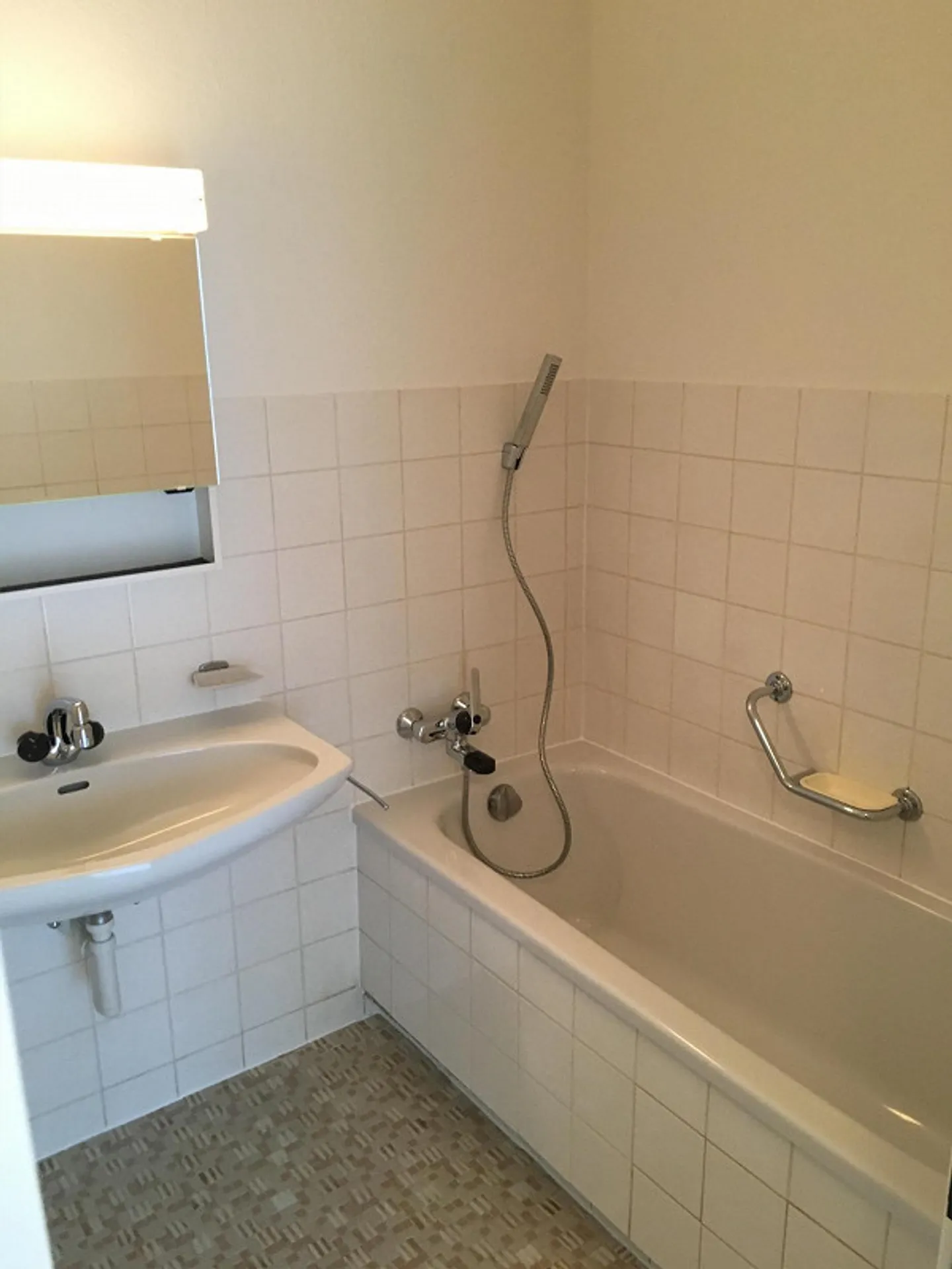 Zentrale 3.5 Zimmer-Wohnung - Foto 6 von 11