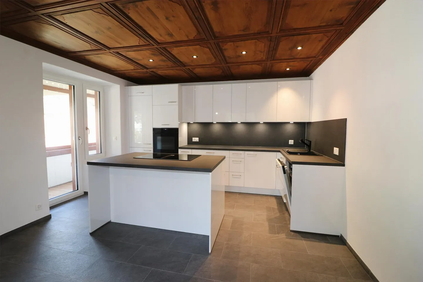 First occupancy after renovation centrally located in Ilanz - Photo 4 of 15