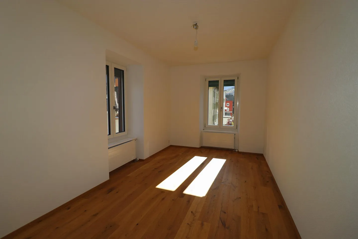 First occupancy after renovation centrally located in Ilanz - Photo 8 of 15