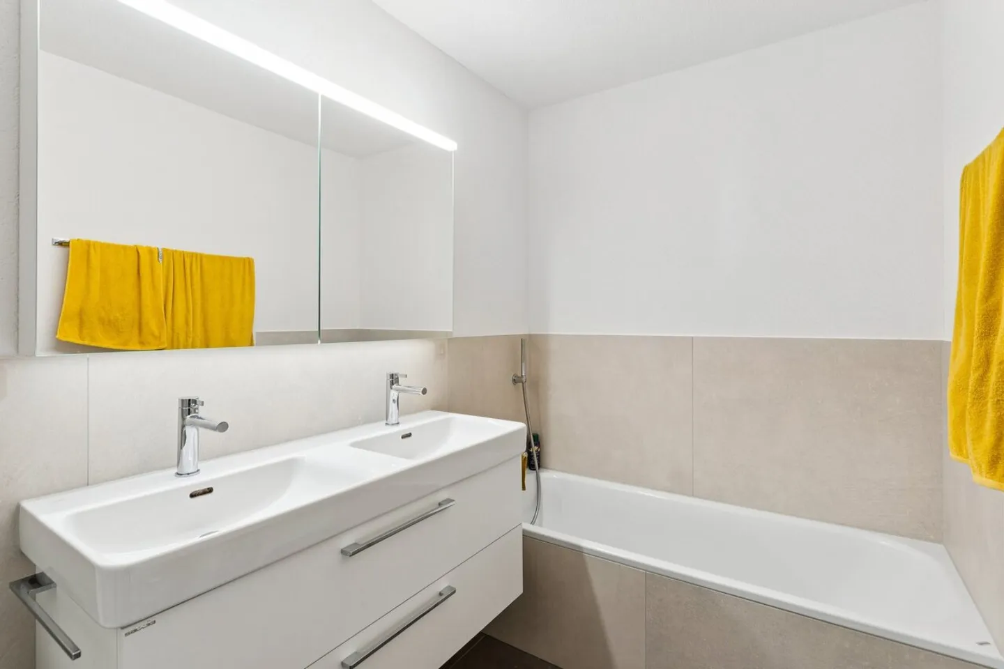 Un luogo per arrivare: Casa a schiera a Dietwil - Foto 6 di 9