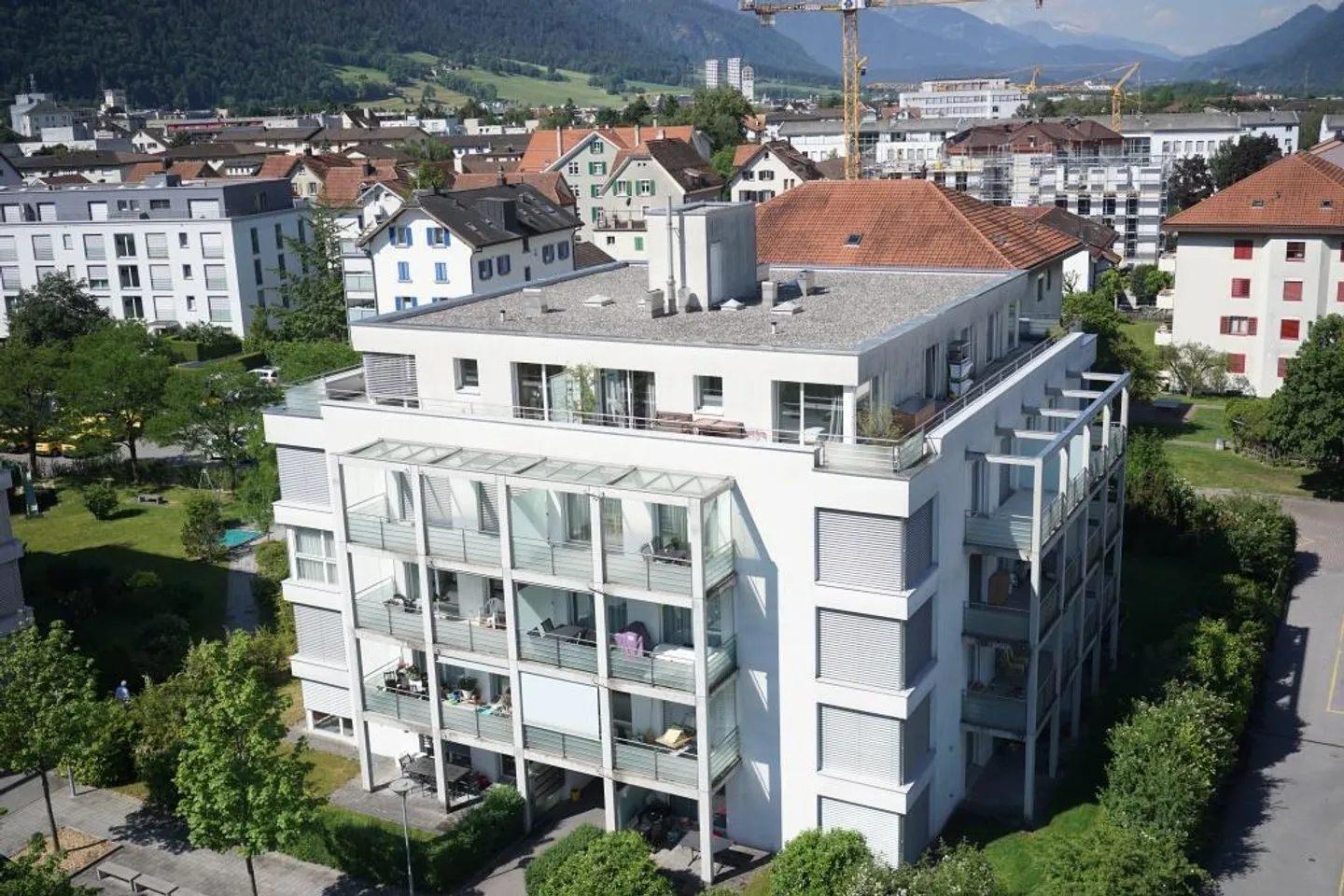Bright home with sunny balcony near the train station - Photo 1 of 5