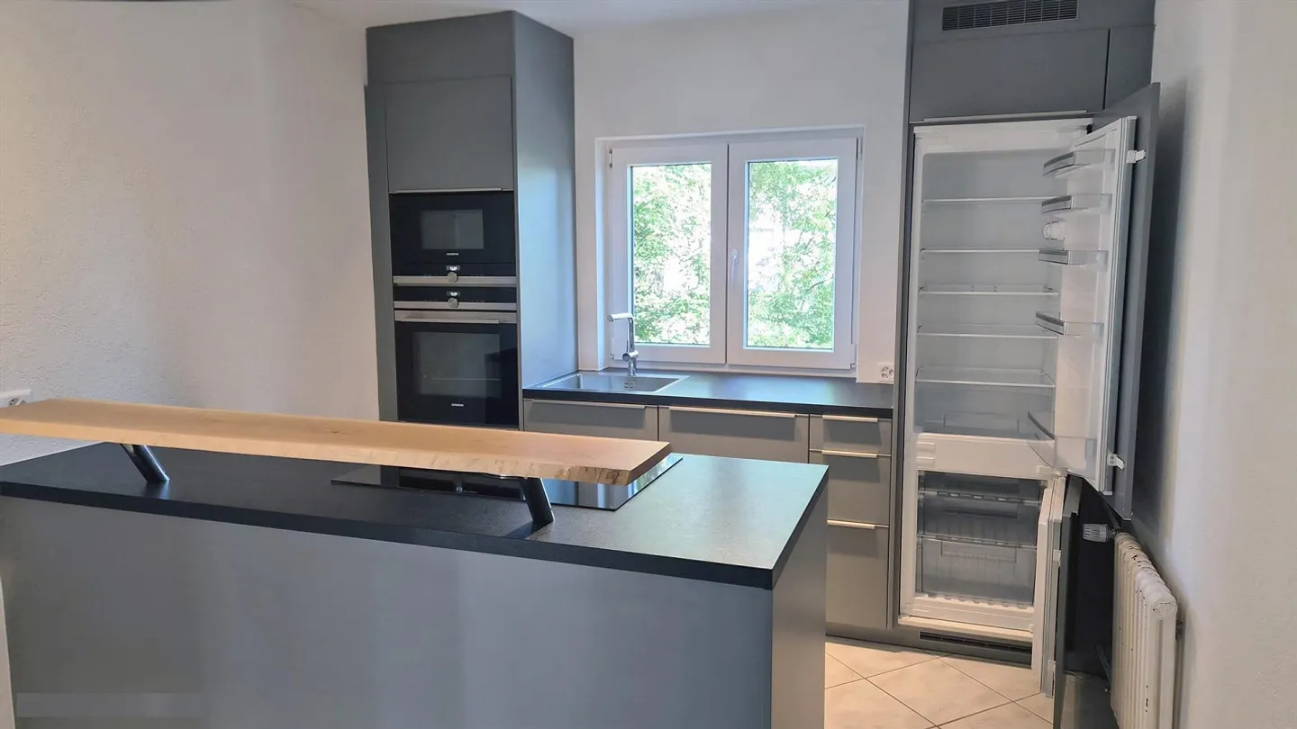 Charming 3.5-room apartment including parking space in a quiet, green location - Photo 2 of 9